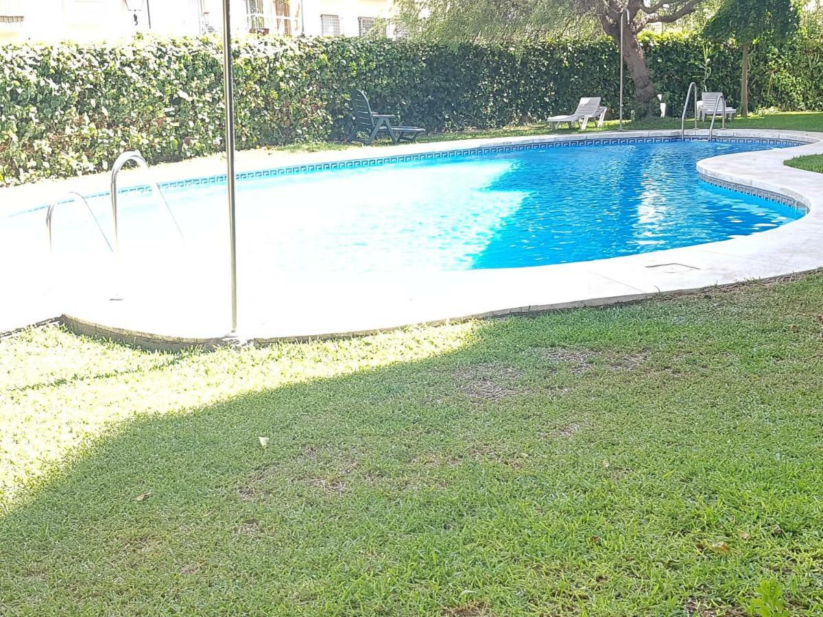 Apartamento Los Pacos Fuengirola فوينخيرولا المظهر الخارجي الصورة